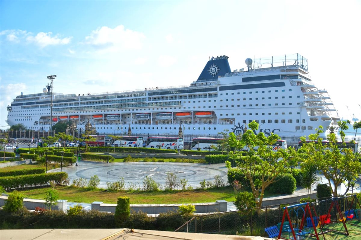 ميناء بورسعيد السياحي 