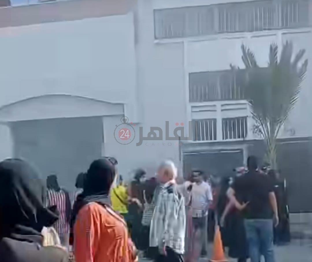 جانب من الحريق