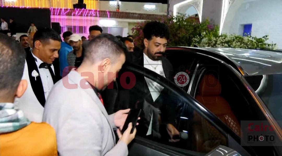 أول صور للحظة مغادرة الفنان إسماعيل الليثي فرح أسيوط قبل لحظات من الحادث