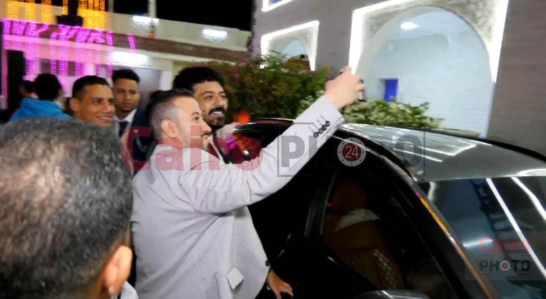 أول صور للحظة مغادرة الفنان إسماعيل الليثي فرح أسيوط قبل لحظات من الحادث