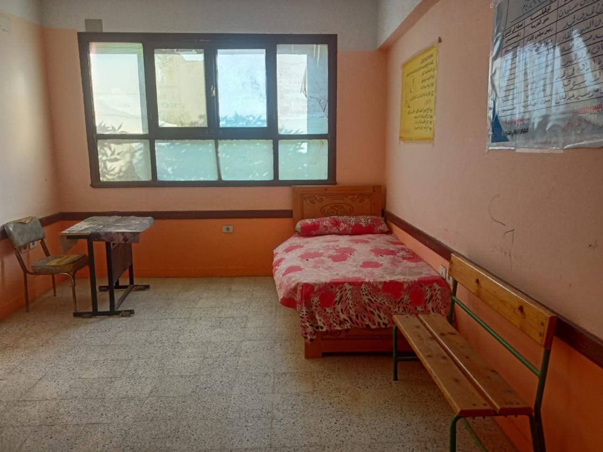 تجهيز اللجان فى مدارس طاميه بالفيوم استعدادا للانتخابات مجلس النواب.. صور