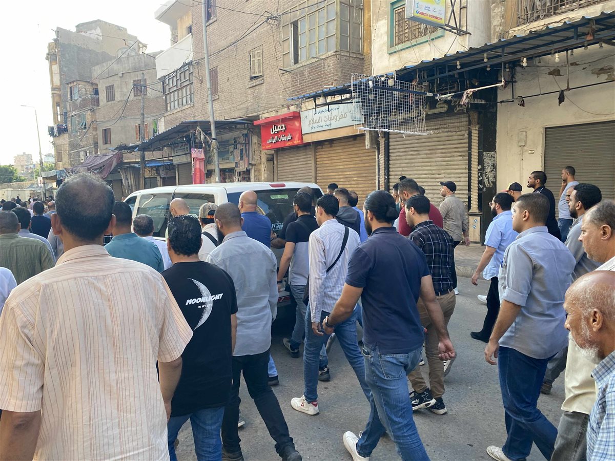 تشييع جثمان الروائي مصطفى نصر