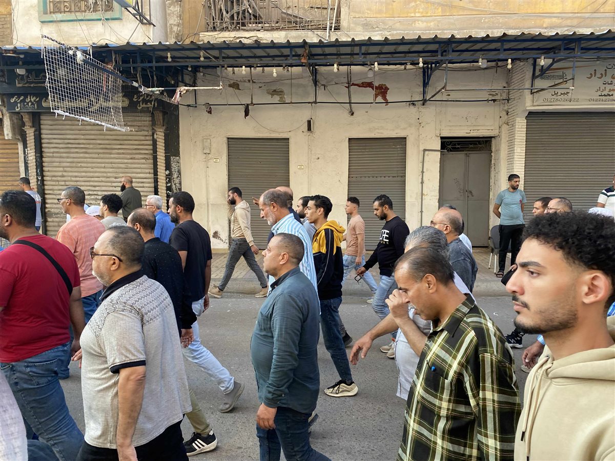 تشييع جثمان الروائي مصطفى نصر