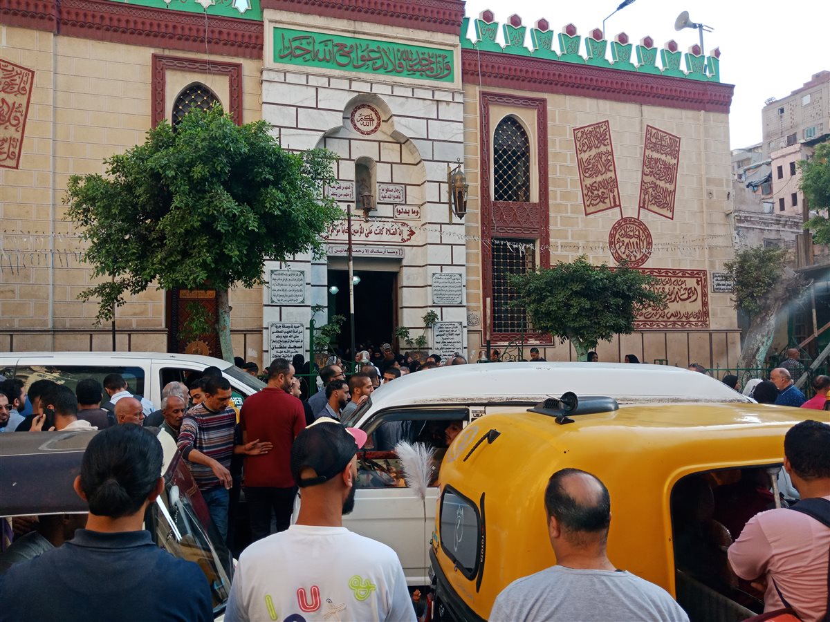 تشييع جثمان الروائي مصطفى نصر 