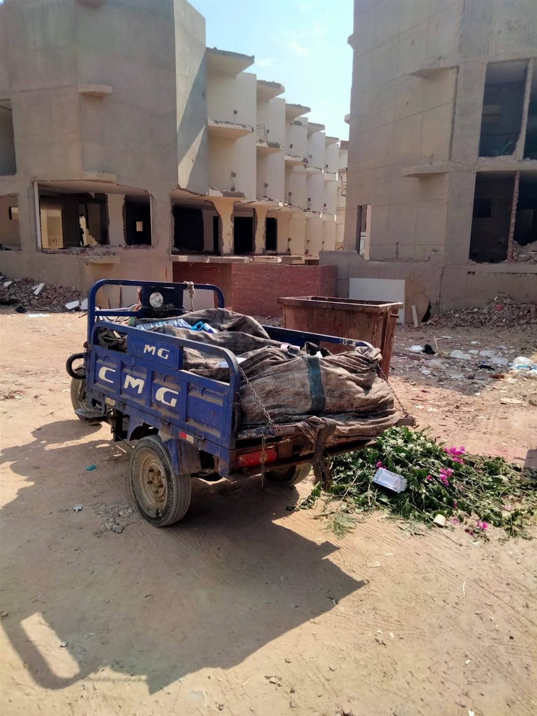  اللواء أحمد جبر رئيس حي جنوب يطارد التروسيكلات 