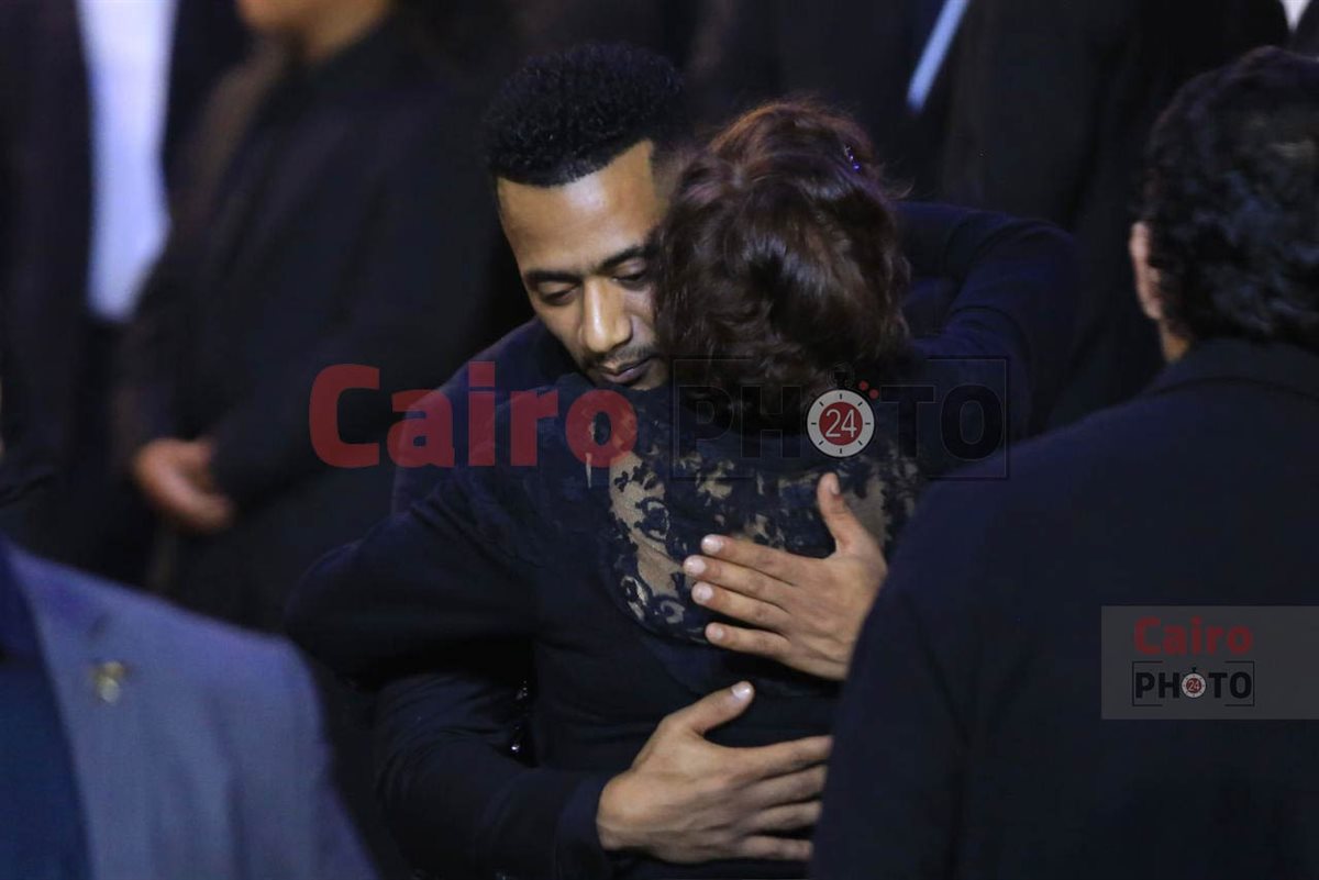 نجوم الفن والإعلام في عزاء والد محمد رمضان بمسجد الشرطة بالشيخ زايد