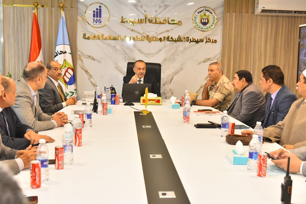 محافظ أسيوط