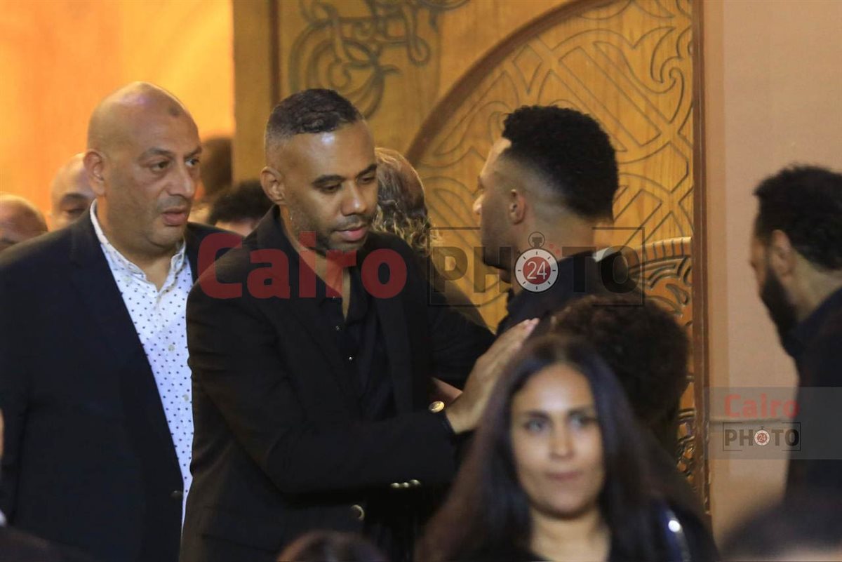 نجوم الفن والإعلام في عزاء والد محمد رمضان بمسجد الشرطة بالشيخ زايد