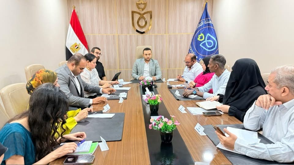 غرفة عمليات بهيئة الرعاية الصحية لمتابعة اللجان