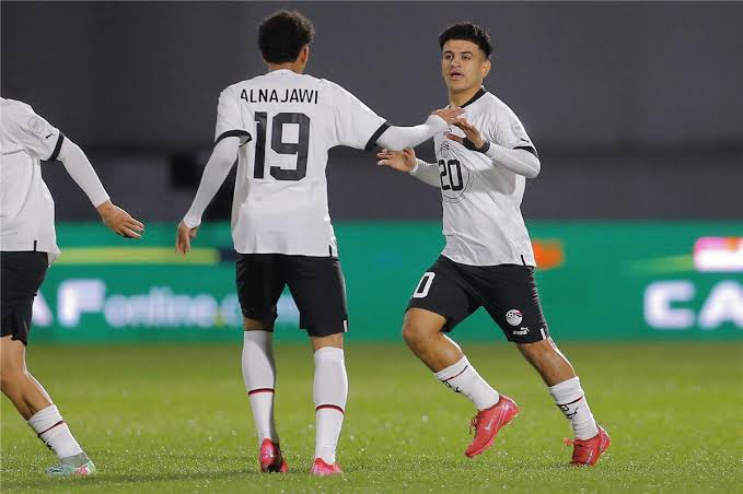 القنوات المفتوحة المجانية الناقلة لمشاهدة مباراة منتخب مصر وإنجلترا للناشئين بث مباشر اليوم في كأس العالم 2025 تحت 17 سنة