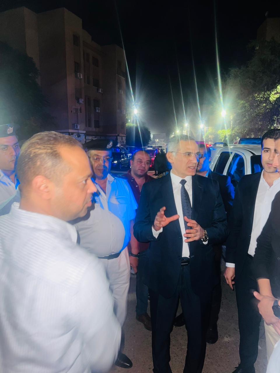 جولة مدير أمن الأقصر وتفقد محيط اللجان الانتخابية 