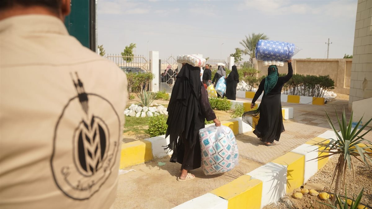 . بيت الزكاة يوزع عشرات الألاف من البطاطين والمواد الغذائية بمحافظات شمال وجنوب سيناء استعدادًا للشتاء 