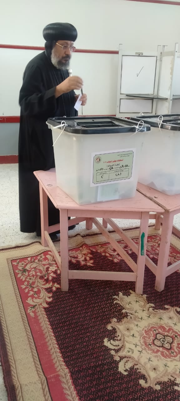 نيافة الأنبا أرسانيوس أسقف إيبارشية الوادي الجديد والواحات