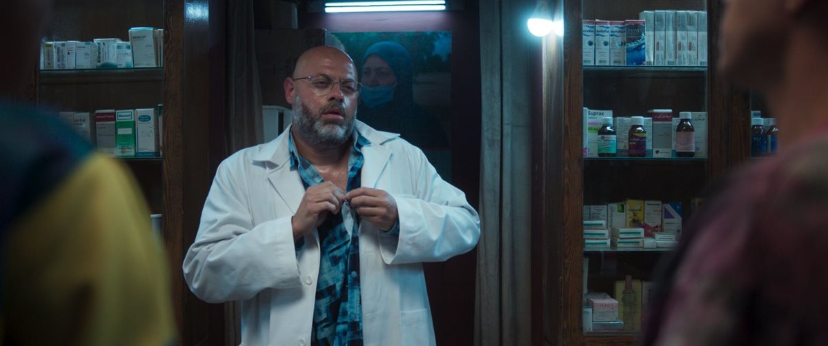 معتز التوني في فيلم السادة الأفاضل