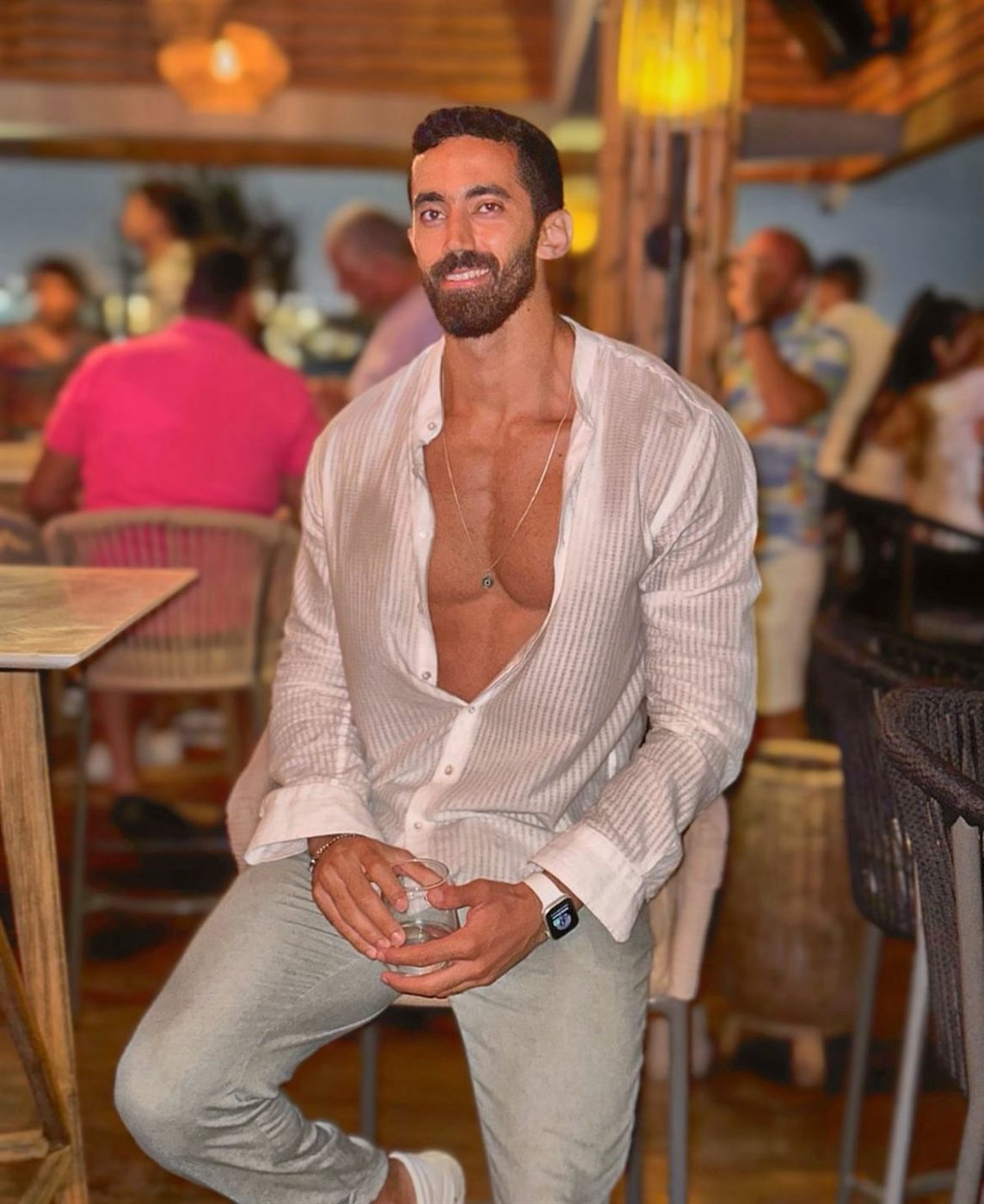 القاهرة 24 | بعد زواجه من مي عز الدين.. من هو أحمد تيمور؟