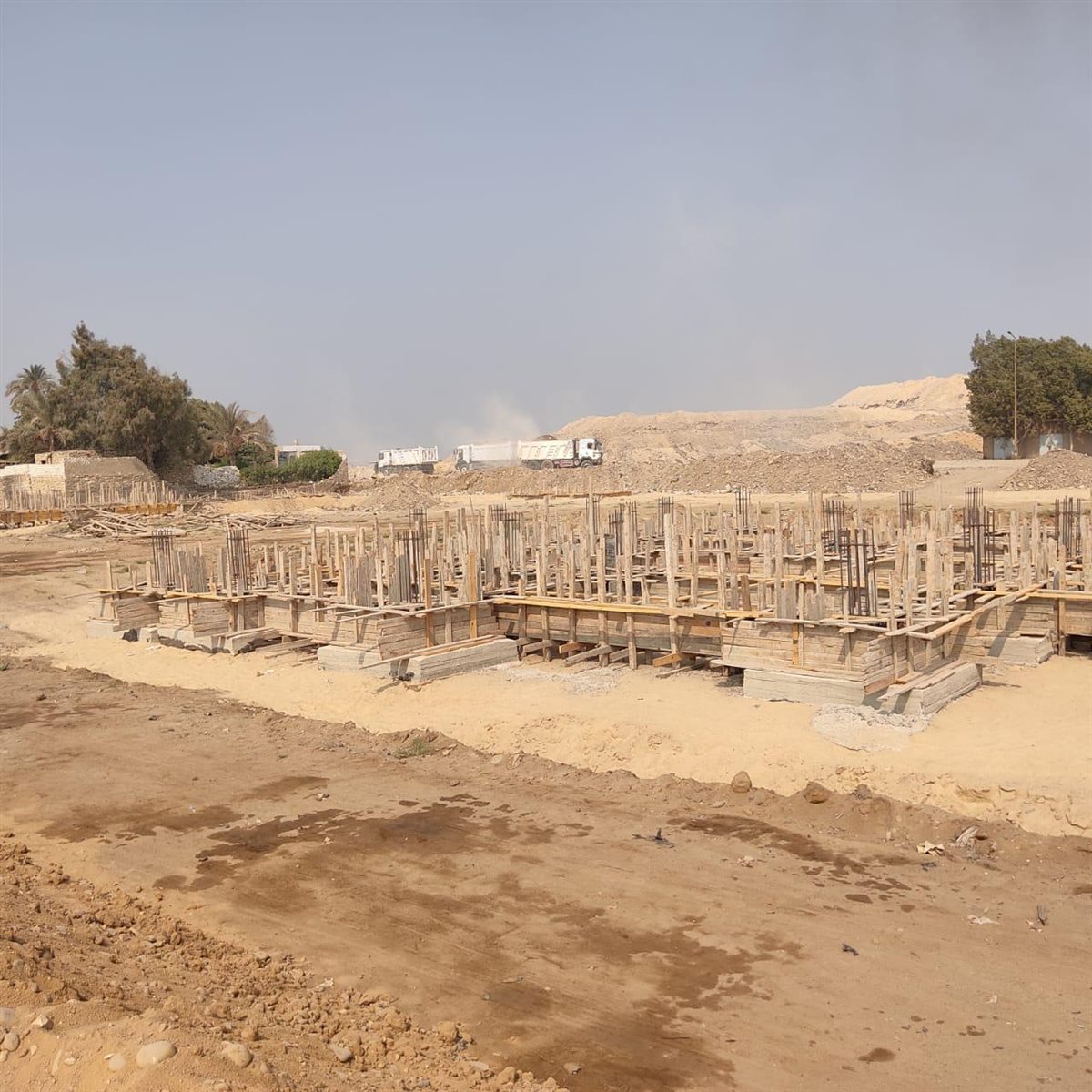 وزيرة التنمية المحلية تتابع جهود إخلاء مقابر السيارات بالقاهرة وإنشاء حضّانة متطورة لتجميع سيارات المضبوطات بالقليوبية