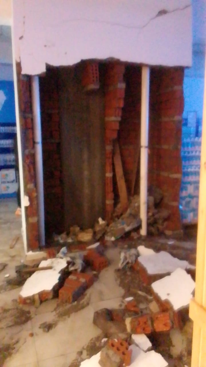 انهيار جدار بمول داون تاون العرب ببورسعيد 