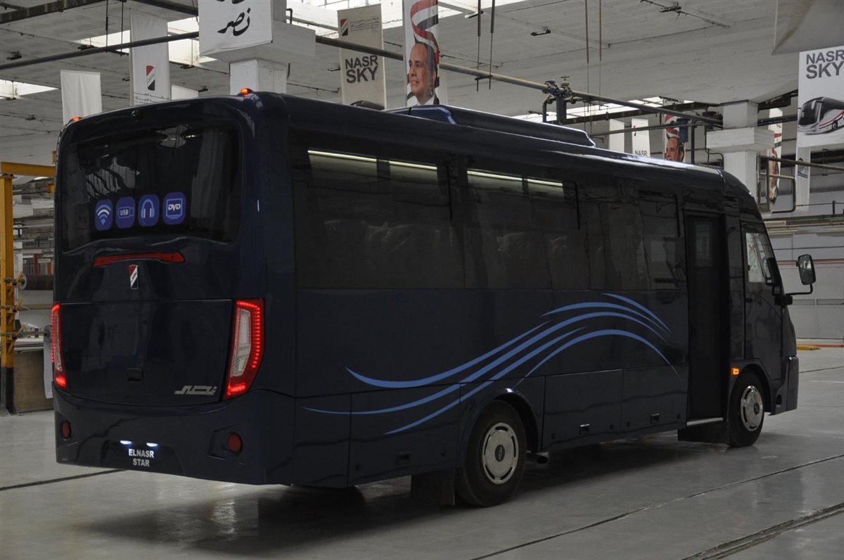 وزير قطاع الأعمال يتفقد مصانع شركة النصر للسيارات