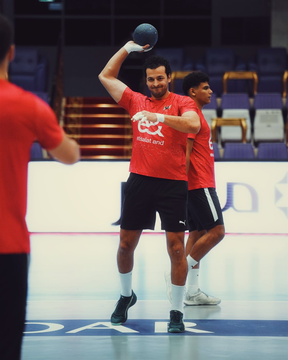 يد الأهلي يختتم استعدادها لنهائي السوبر المصري أمام سموحة في الإمارات