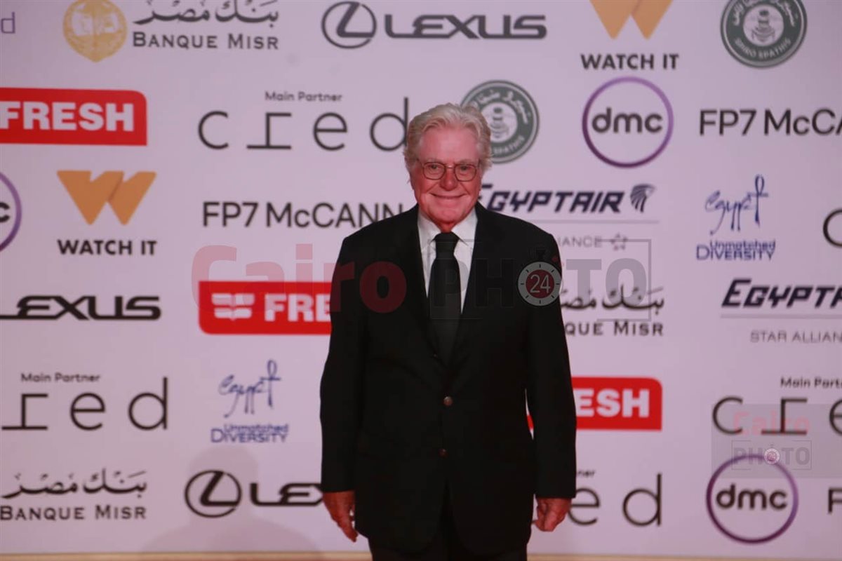 حسين فهمي لقطات لنجوم الفن في مهرجان القاهرة السينمائي