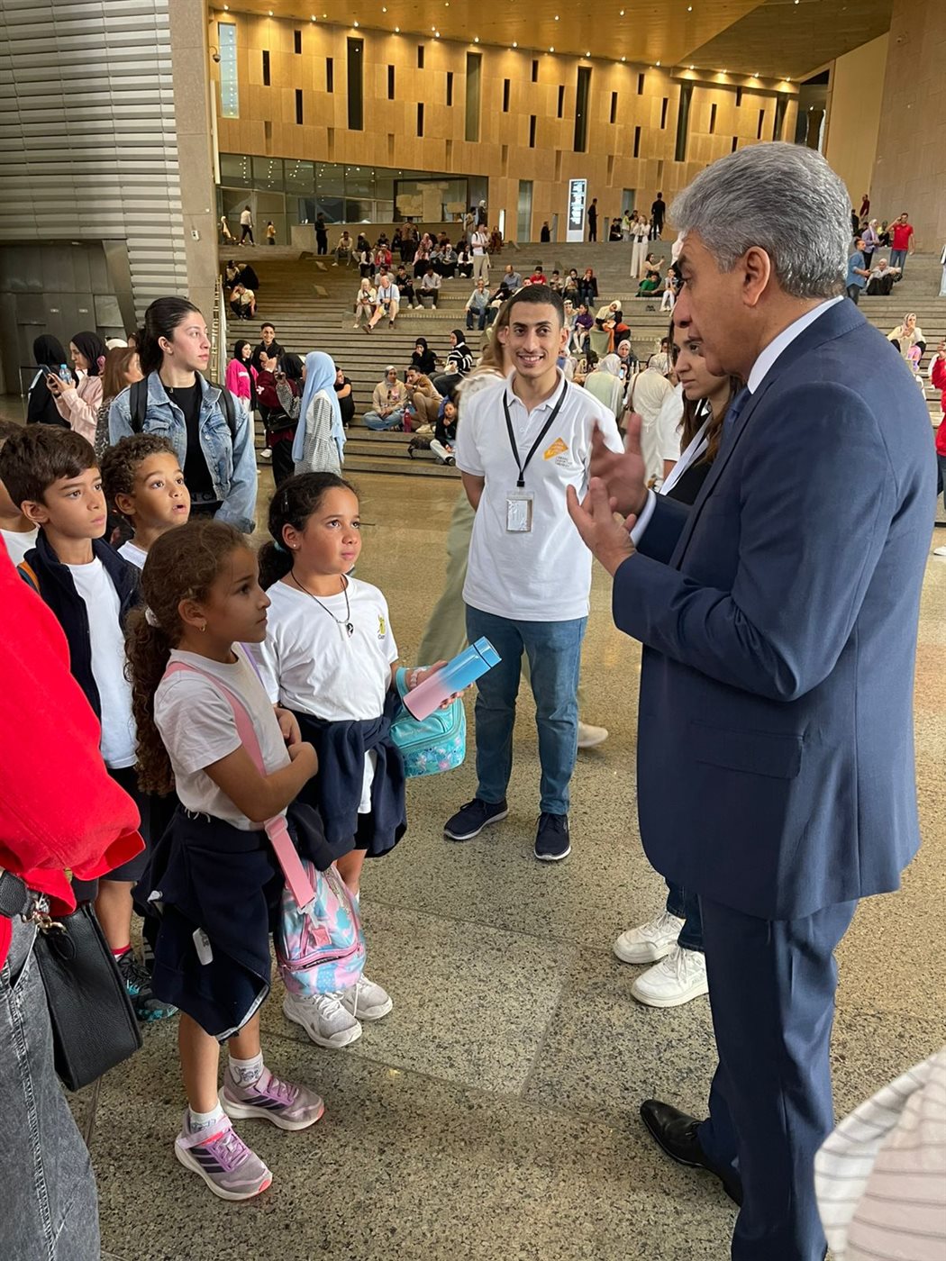  السيد شريف فتحي وزير السياحة والآثار