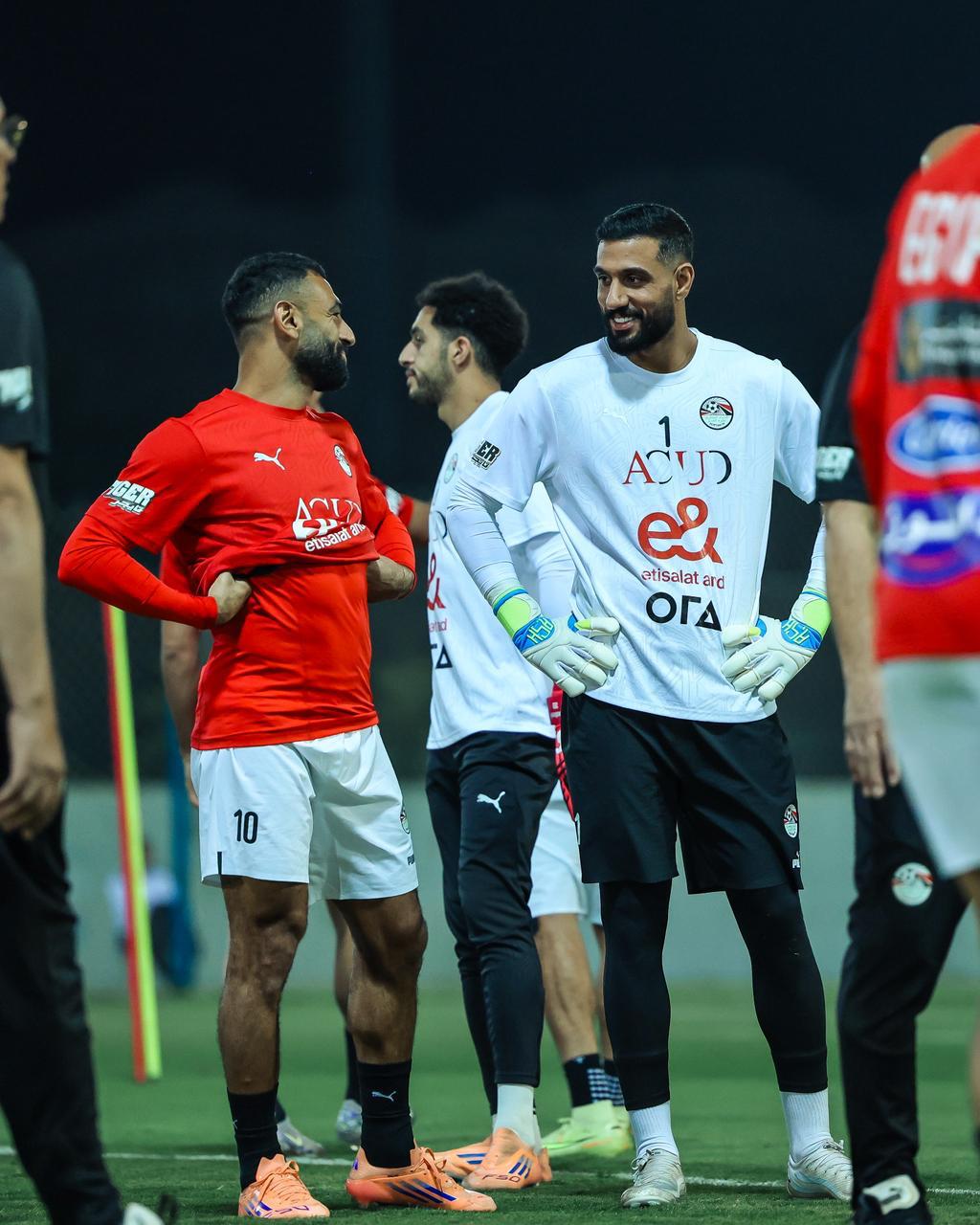 <strong>منتخب مصر يختتم تدريباته استعدادا لمواجهة أوزبكستان غدا </strong>