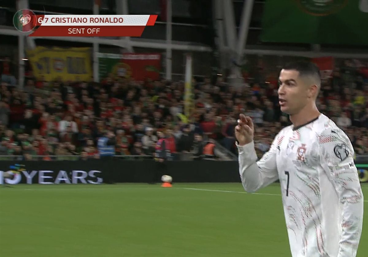 طرد رونالدو من مباراة البرتغال وأيرلندا 