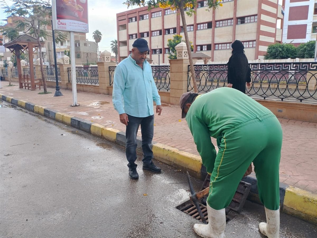 التعامل مع مياه الأمطار في المنوفية