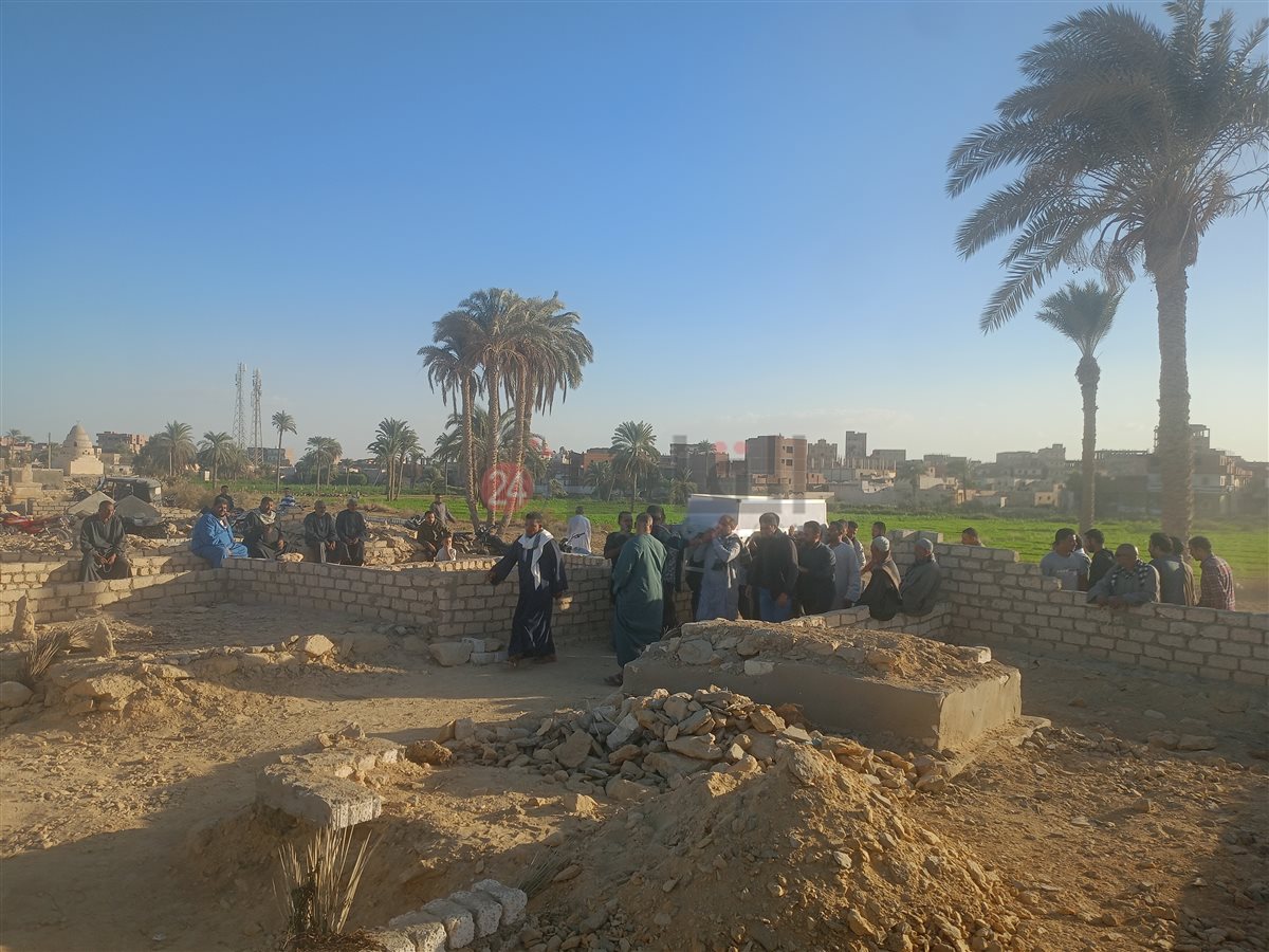 قرية الفرق بالفيوم تودع الشيخ نادي زيدان مؤذن مسجد السيدة زينب