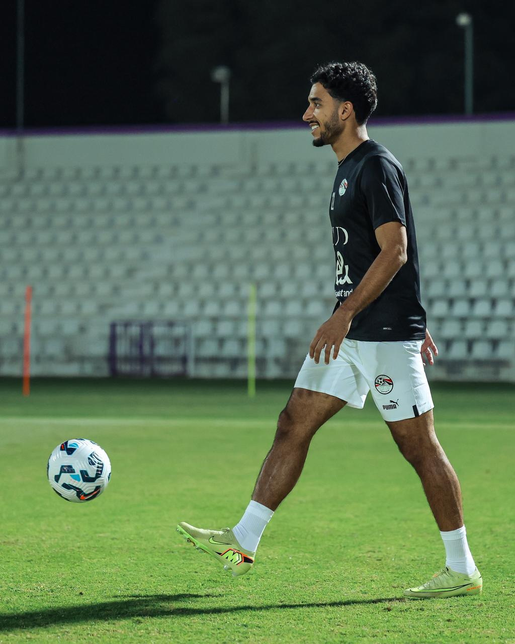 <strong>عمر مرموش نجم فريق مانشستر سيتي الإنجليزي</strong>