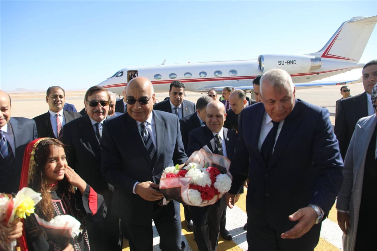 وزير العدل يصل الوادى الجديد