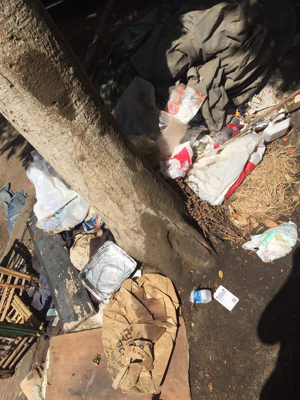 سكان المرغني يتقدمون بشكوى لرئيس الوزراء ضد مطعم جاد