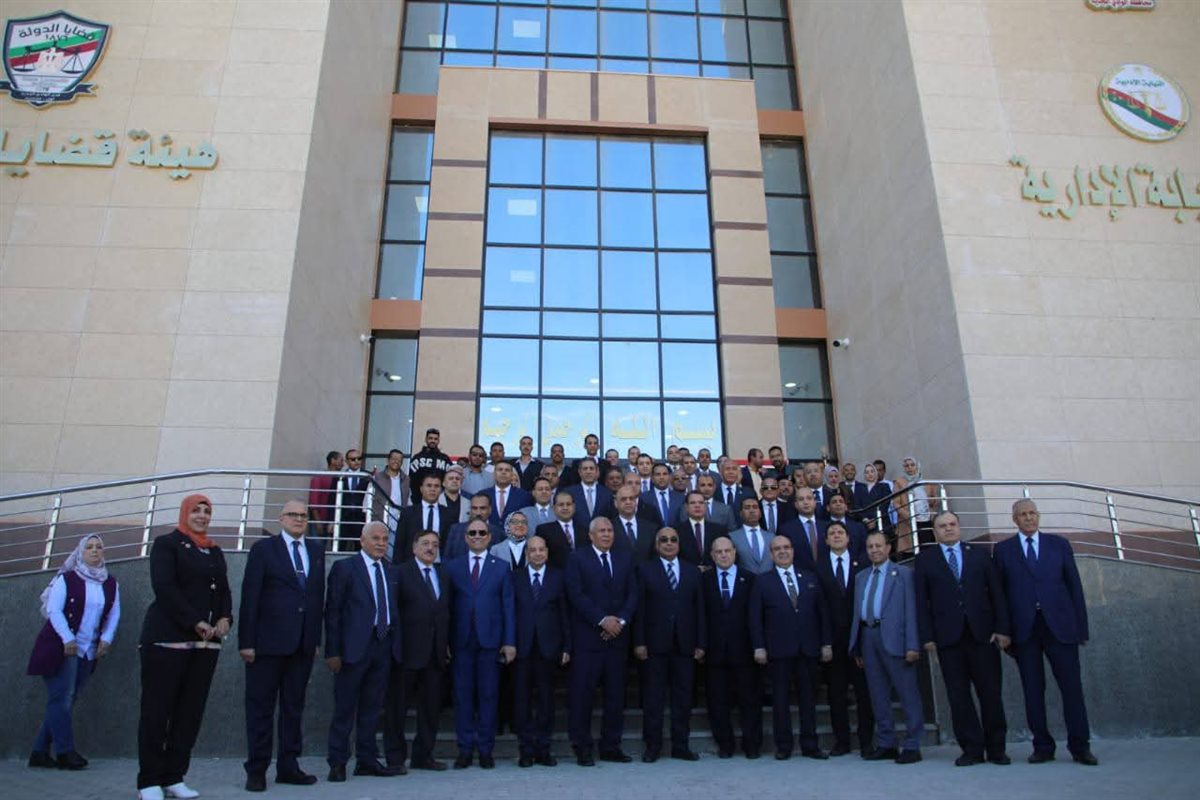 جانب من جولة وزير العدل بالوادى الجديد