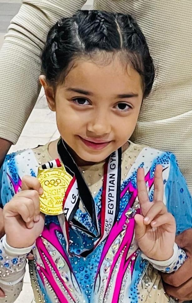 بطلات الأقصر الصغار يحصدن الذهب 