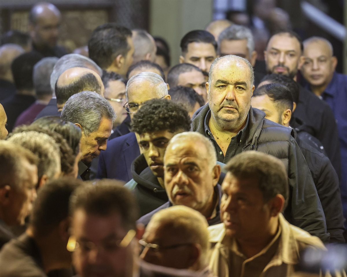 وفد الأهلي في عزاء محمد صبري نجم الزمالك السابق