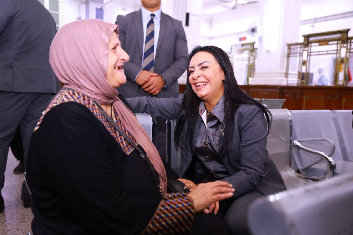 وزيرة التضامن تزور المقر الرئيسي لبنك ناصر