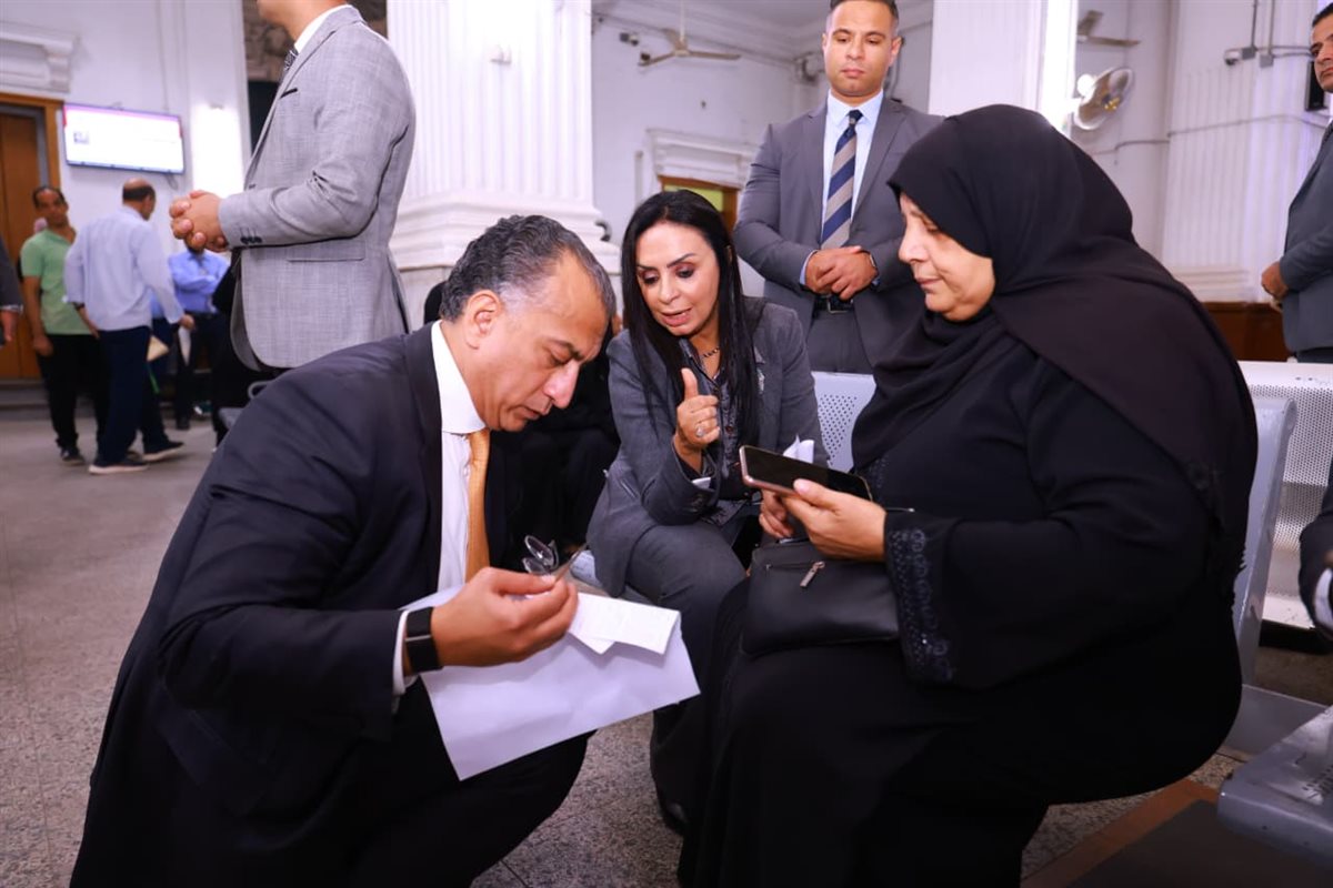 وزيرة التضامن تزور المقر الرئيسي لبنك ناصر