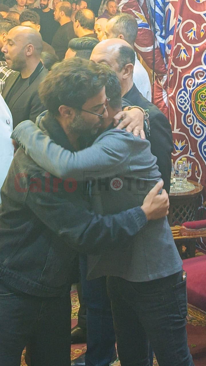 أحمد فهمي ومصطفى كامل يقدمان واجب العزاء في الكابتن محمد صبري بالحامدية الشاذلية