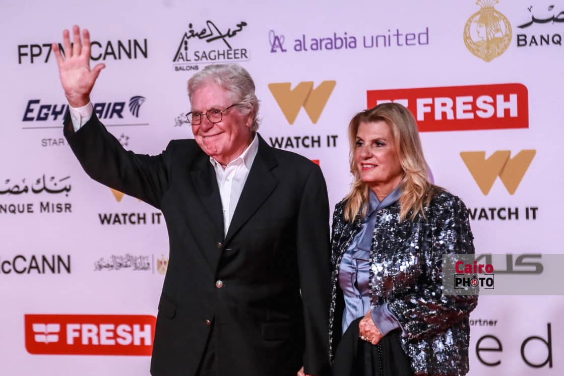 النجوم يتألقون على ريد كاربت فيلم المهاجر بمهرجان القاهرة السينمائي