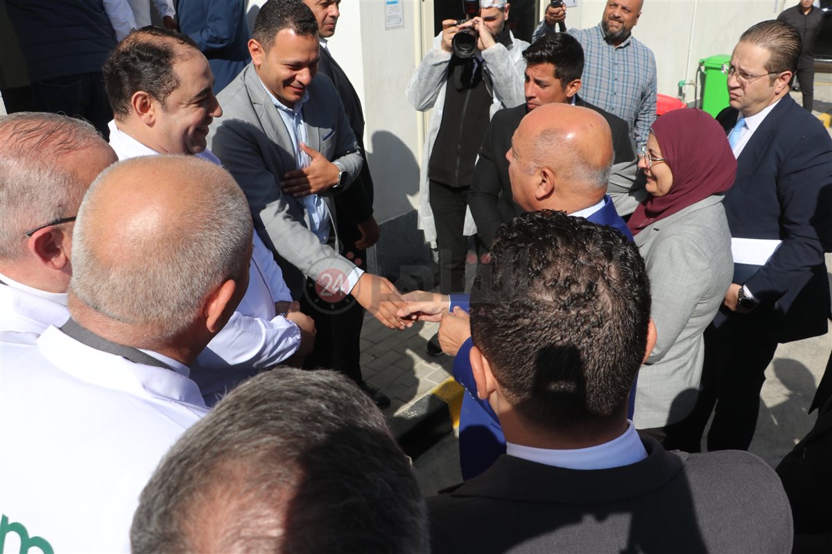 الفريق كامل الوزير يفتتح 3 مصانع في المنوفية