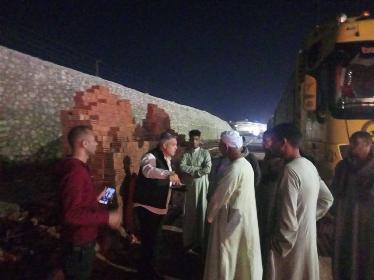 رئيس حي جنوب الغردقة أثناء الحملة