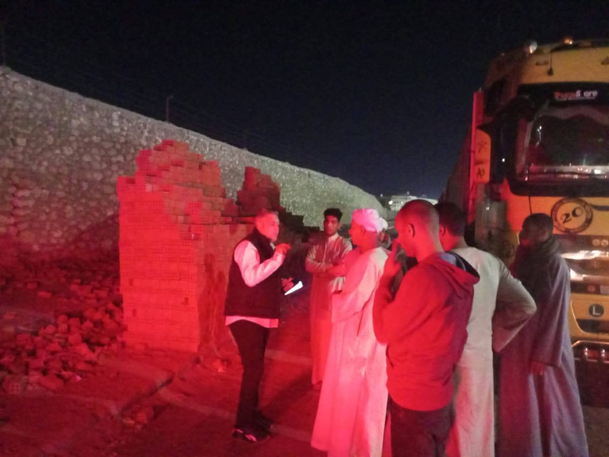 رئيس حي جنوب الغردقة أثناء الحملة