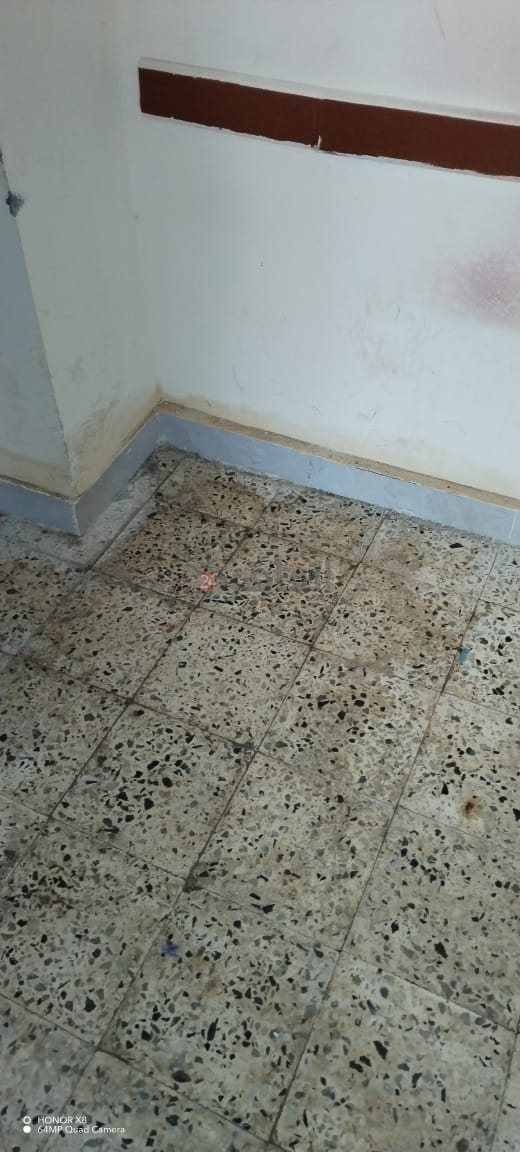  أولياء الأمور يحتجون أمام مدرسة الأبطال المتميزة بالشروق بسبب مشاكل المباني الجديدة