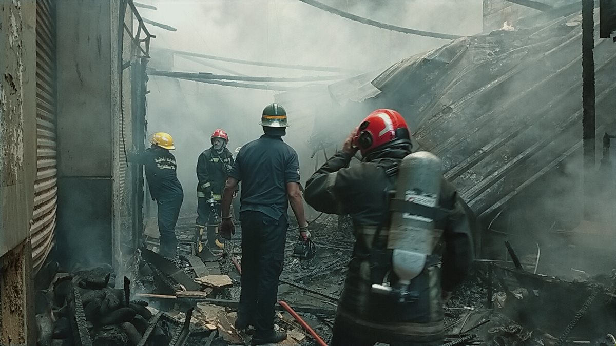 رجال الحماية المدنية 