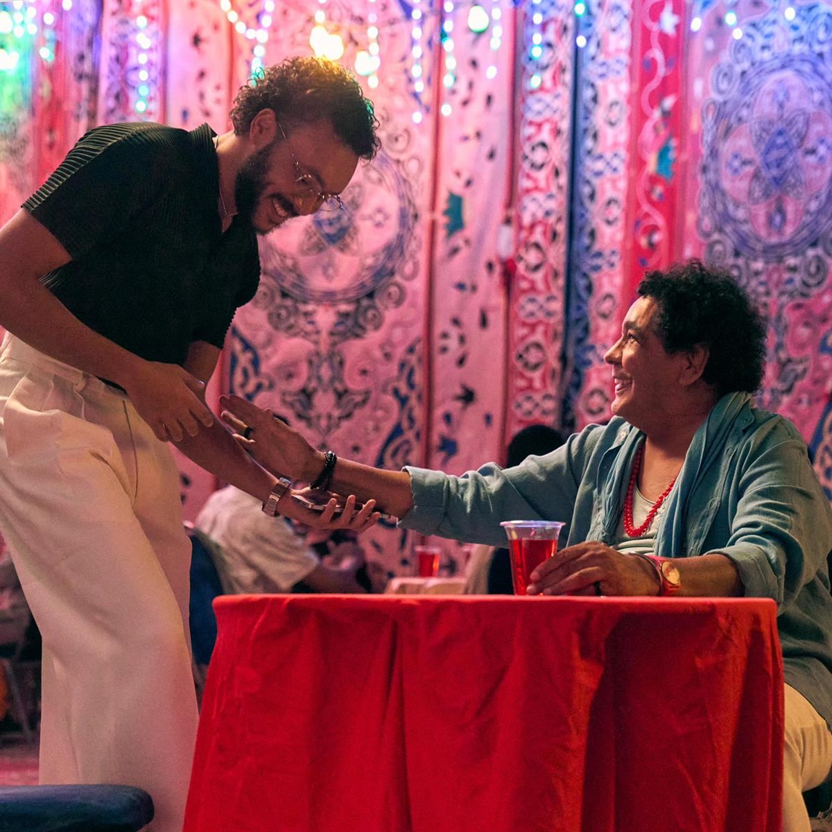 ويجز يطرح أغنيته الجديدة مع الكينج محمد منير