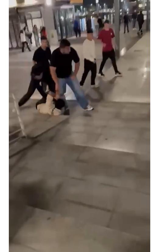 نجل رجل أعمال وآخرين يعتدون على طالب