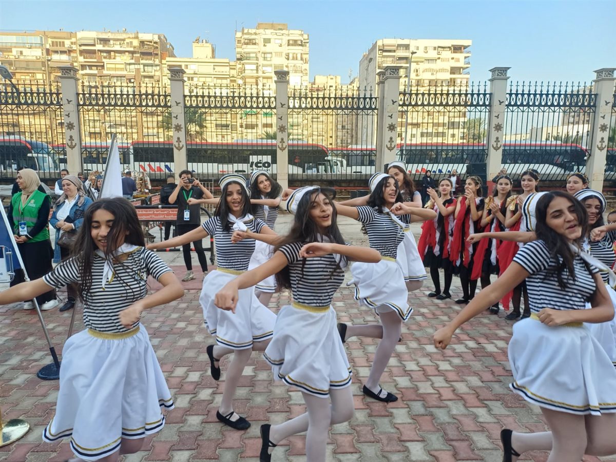 ميناء بورسعيد يستقبل سفينة سياحية عملاقة 