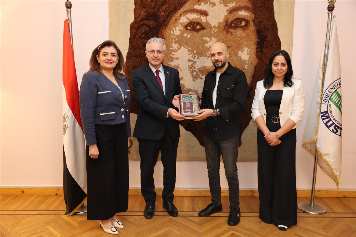 جامعة مصر للعلوم والتكنولوجيا تستقبل المستشار التعليمي التركي