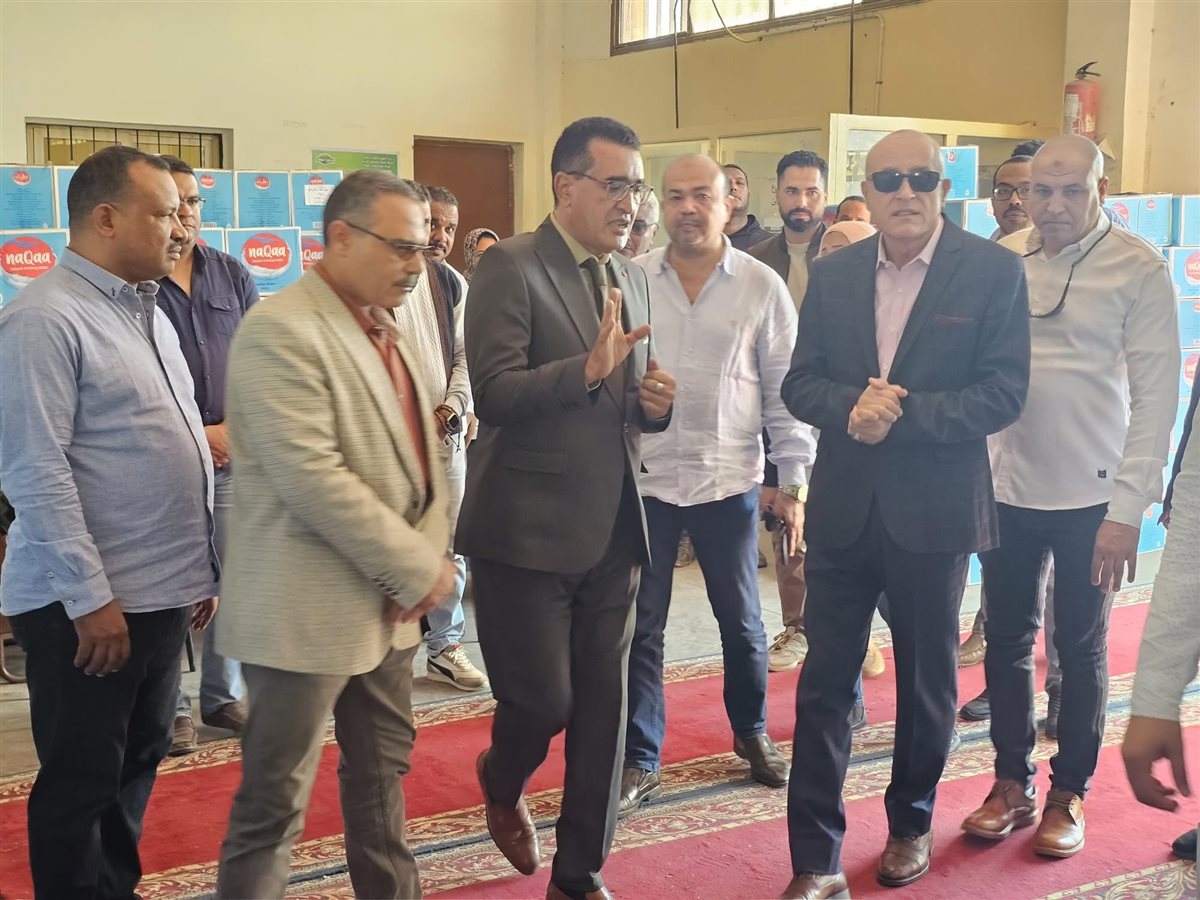 محافظ الأقصر يتفقد المخازن الاستراتيجية غرب المحافظة 