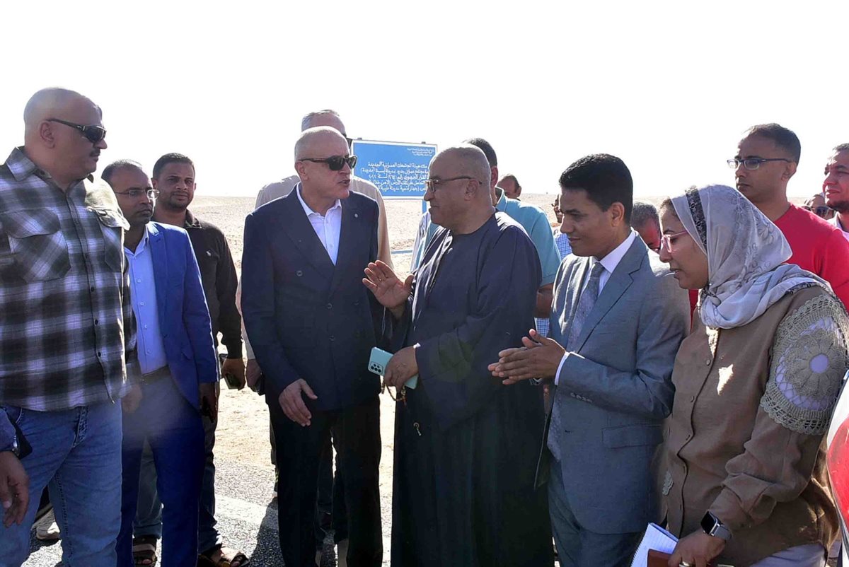 جولة محافظ الأقصر في اسنا 